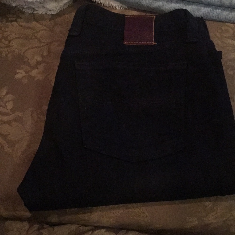 Lucky Brand black jeans 6/28 straight keg woman